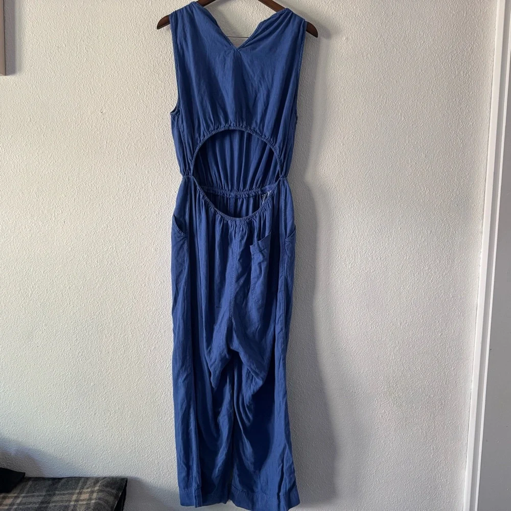 Universal Thread Blue Jumpsuit V Neck Open Back Wide Leg XL Boho Effortless Chic - Picture 14 of 16